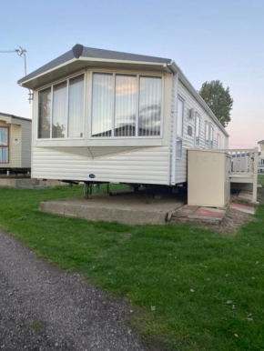 Heacham Beach Riverside 10